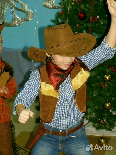 Костюм Ковбой, Прокат