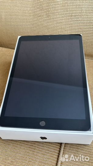 Apple iPad 10.2 (8-го поколения)