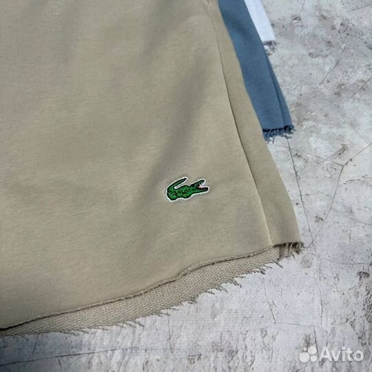 Шорты Lacoste