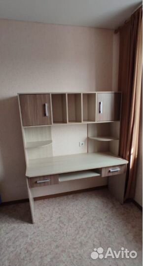 Компьютерный стол №8 (2 цвета) - в наличии