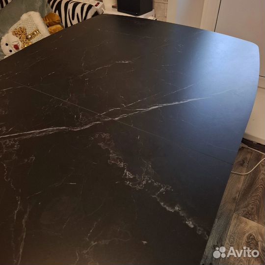 Кухонный стол