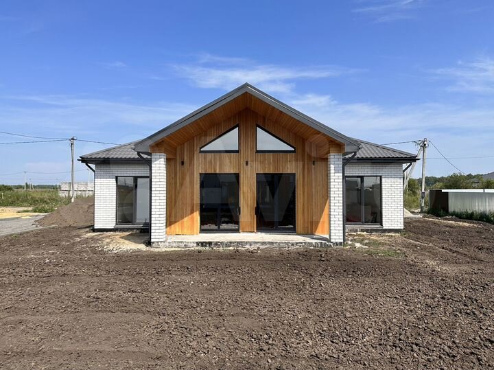 Дом 129 м² на участке 8 сот.