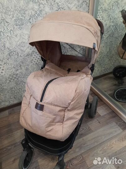 Прогулочная коляска luxmom