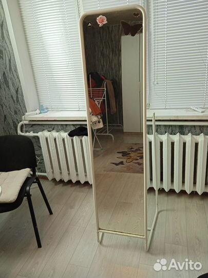 Зеркало б/у в хорошем состоянии