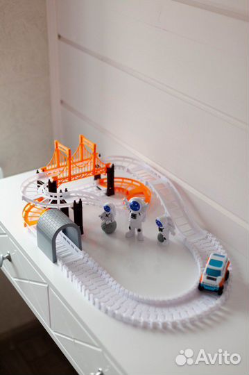 Игрушка автотрек