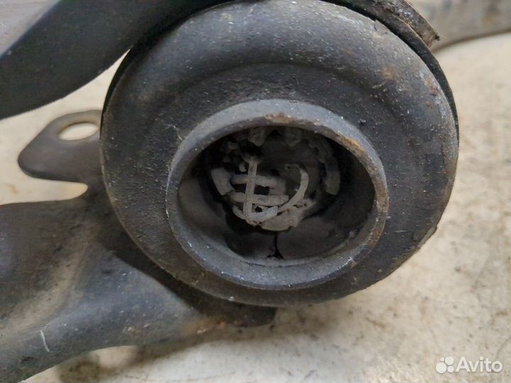 Рычаг подвески Volvo V70, 2008