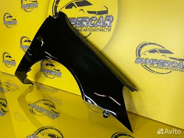 Крыло переднее правое на Mitsubishi Lancer 9