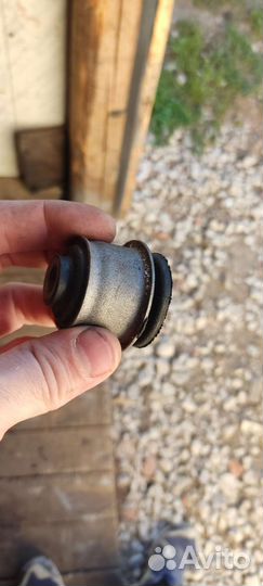 Саилентблоки на Ауди 80 с подрамника