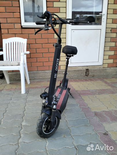 Самокат взрослый электрический Kugoo m4