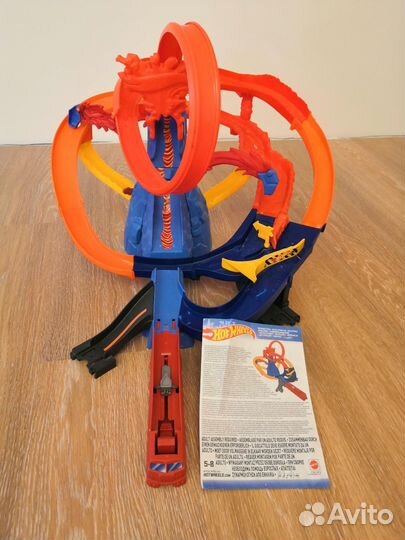 Hot Wheels Вулкан и автомойка