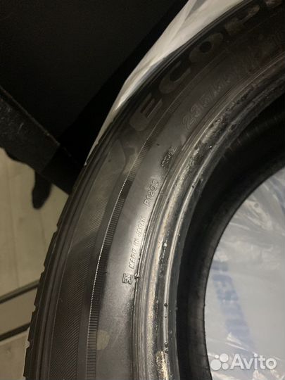 Bridgestone Ecopia EP850 235/55 R19