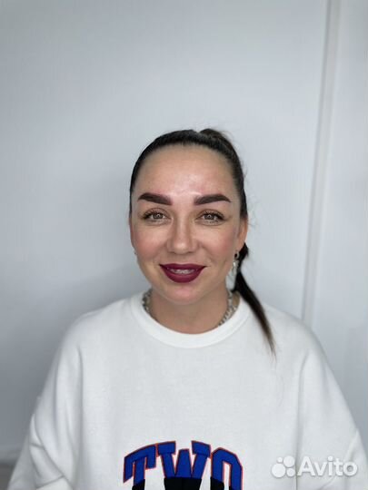 Перманентный макияж бровей губ и век татуаж