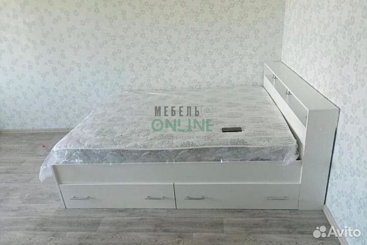 Кровать с ящиками