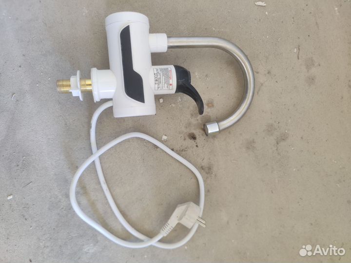 Водонагреватель кран проточный смеситель