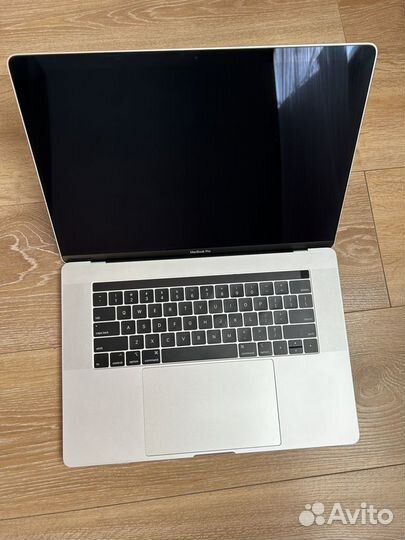 Apple MacBook Pro 15-inch 2019