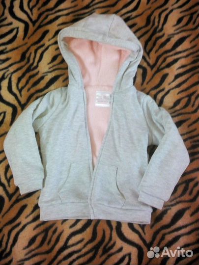 Теплая кофта с мехом на замке