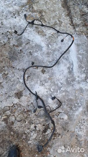 7L6971073F проводка переднего бампера Touareg