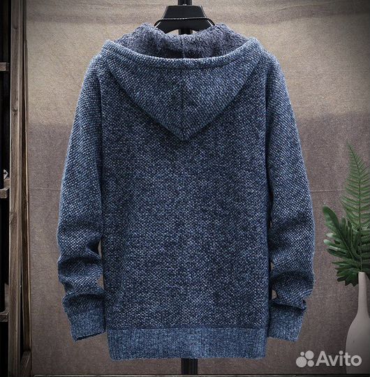 Вязаный утеплённый мужской кардиган