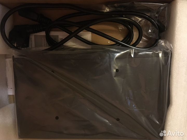 Новый коммутатор D-link DES-1100-16с (чек+коробка)