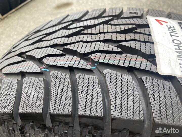 Kumho WinterCraft SUV Ice WS51 225/60 R17 103T