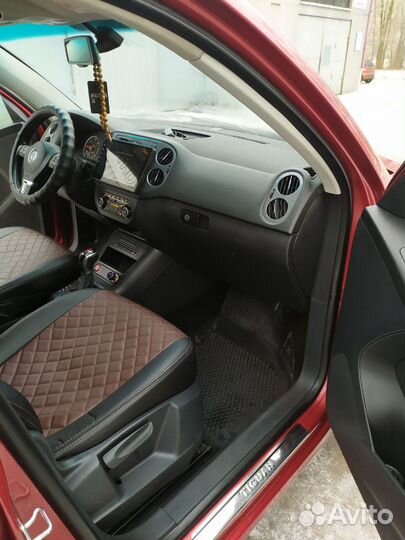 Volkswagen Tiguan 2.0 AT, 2013, 145 000 км