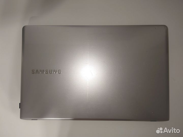 Ноутбук Samsung (Intel Core i5, 6 GB, SSD 256 GB)