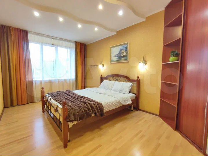2-к. квартира, 56 м², 2/12 эт.