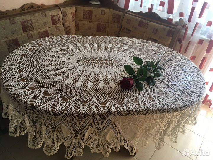 Скатерть на овальный стол