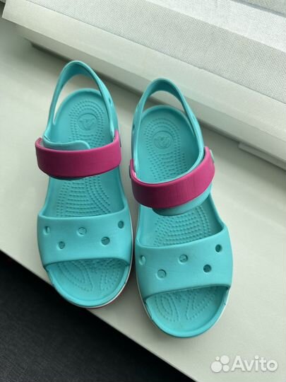 Сандали crocs j2