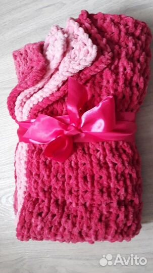 Плед вязаный ручной работы