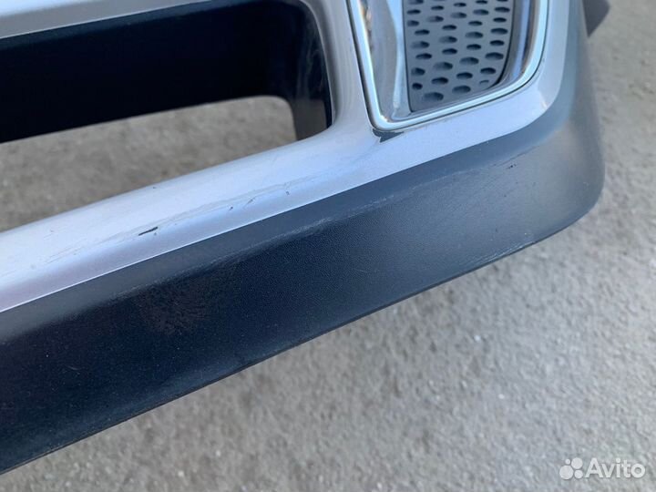 Накладка переднего бампера Outlander 3