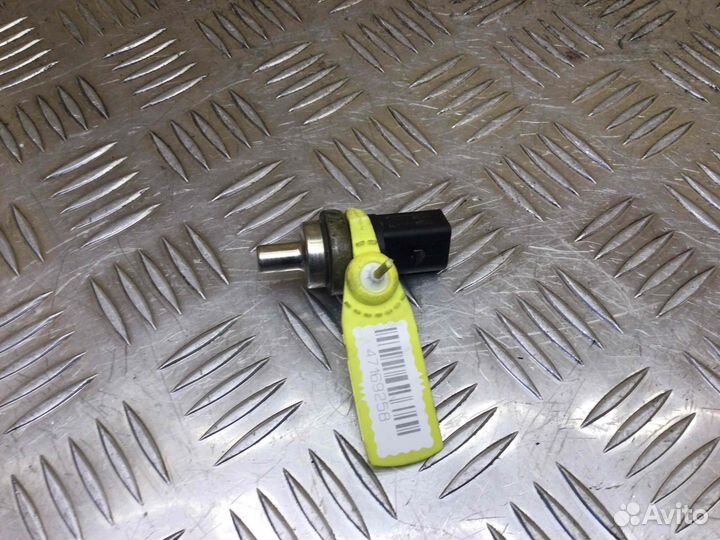 Датчик температуры охлаждающей жидкости Volkswagen