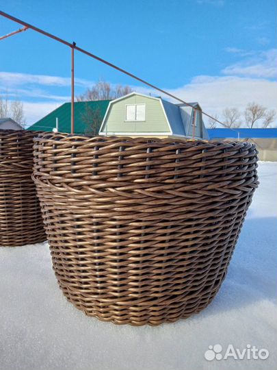 Кашпо из ротанга