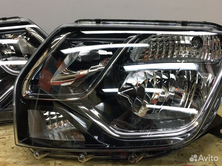 Фара левая или правая Duster Оригинал