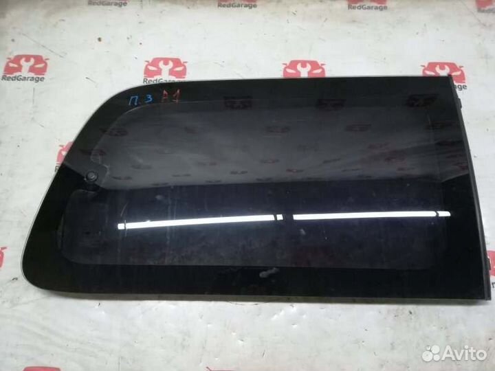 Стекло боковое заднее правое Hyundai Starex A1