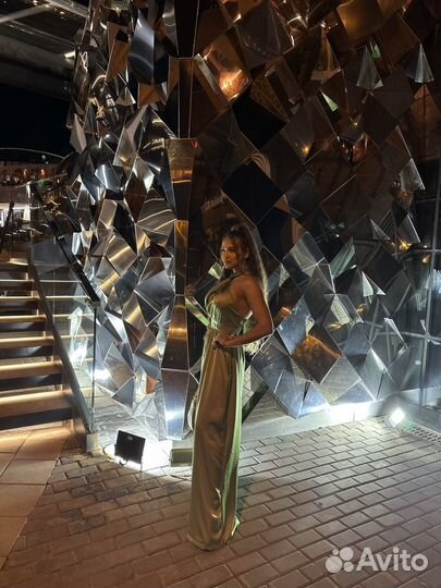 Атласный комбинезон