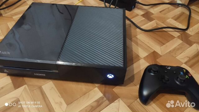 Xbox One лимитированная, 1тб, подписка, 490 игр