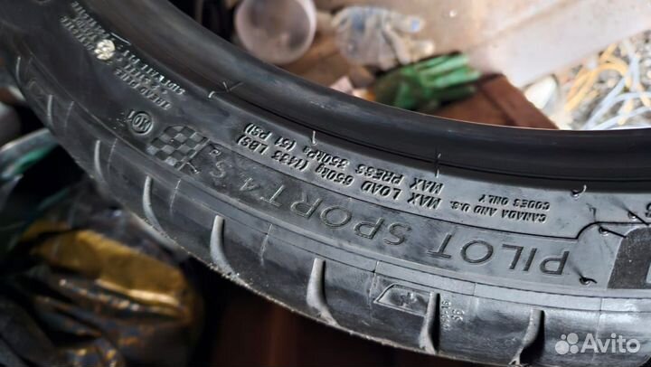 Michelin Pilot Sport 4 S 245/35 R19 93Y