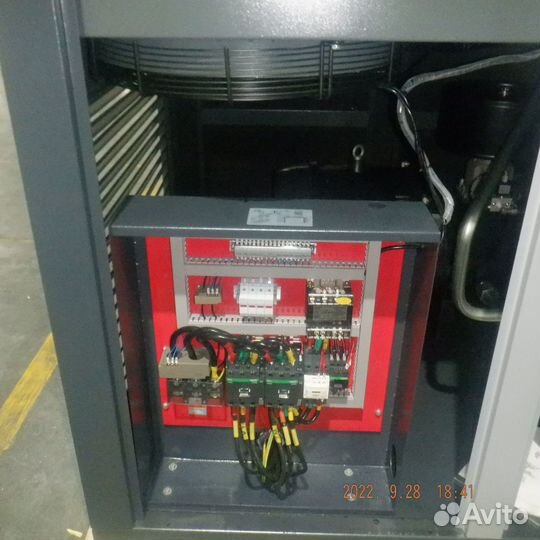 Винтовой компрессор ironmac 8 бар, 1060 литров