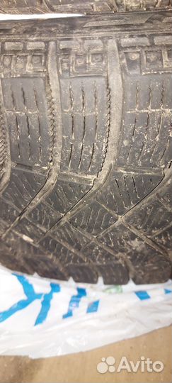 Pirelli Ice Zero 225/45 R19 96H