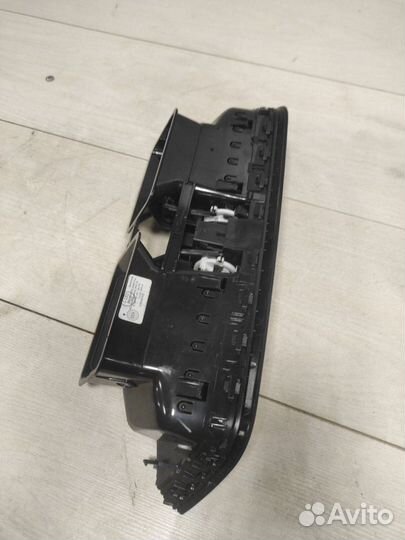 Дефлектор воздушный Skoda Octavia A7 cwva 2016