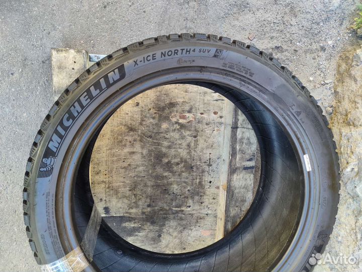 Michelin X-Ice North 4 SUV 275/40 R21 107T