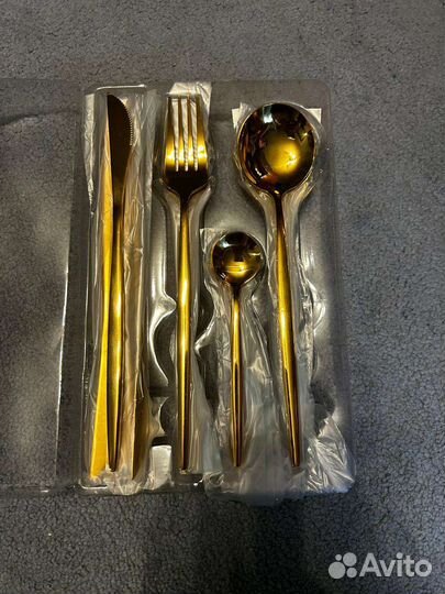 Набор столовых приборов