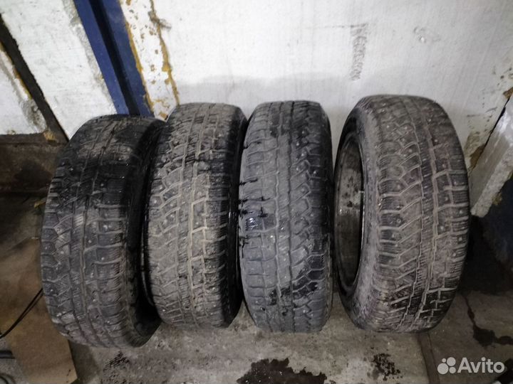 Комплект колес 195/65 R15