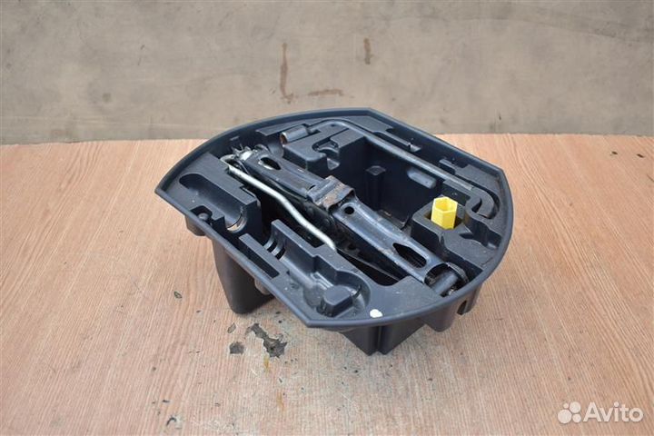 Домкрат Peugeot 308 (T7) хэтчбек 5Д EP6 2008