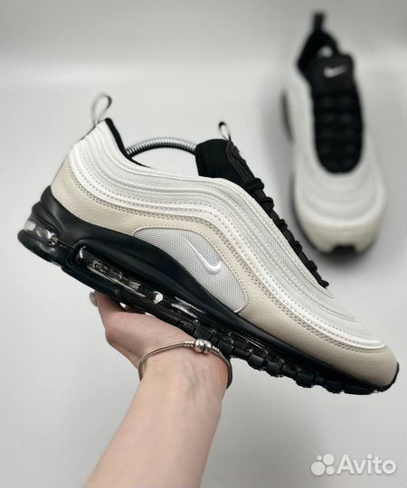 Черно-белые кроссы Air Max 97 стильные