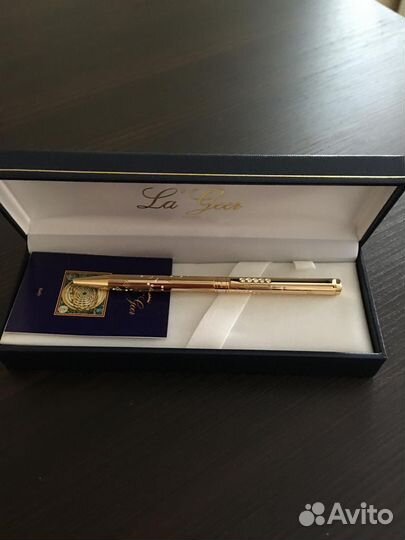 Ручка шариковая со стразами