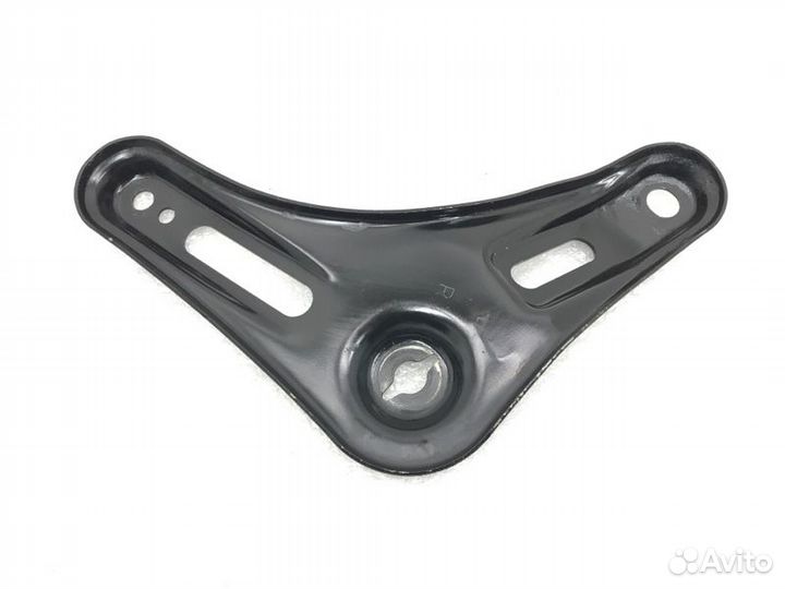 Кронштейн балки передний правый Kia K 5 5 G4KN