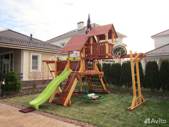 Детский спортивный комплекс с крышей для дачи