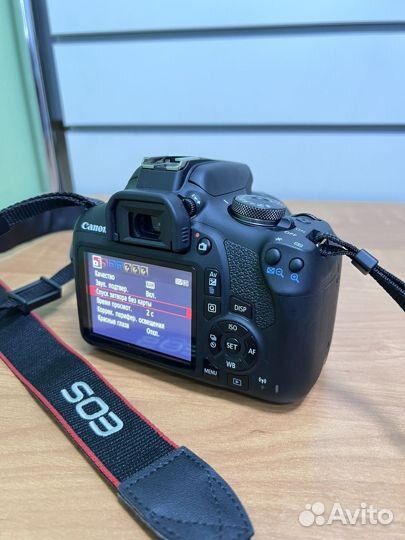 Canon EOS 2000d